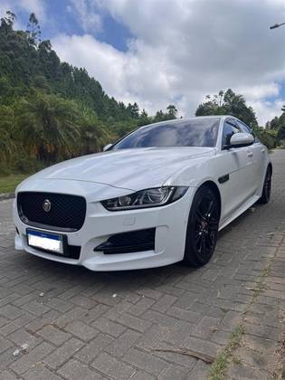 JAGUAR XE 2.0 16V INGENIUM P250 GASOLINA R-SPORT 4P AUTOMÁTICO